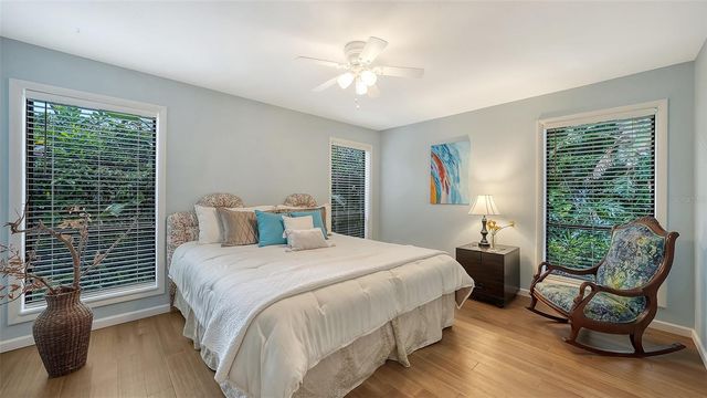 5345 SIESTA COURT, Sarasota, FL 34242