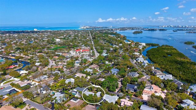 5345 SIESTA COURT, Sarasota, FL 34242