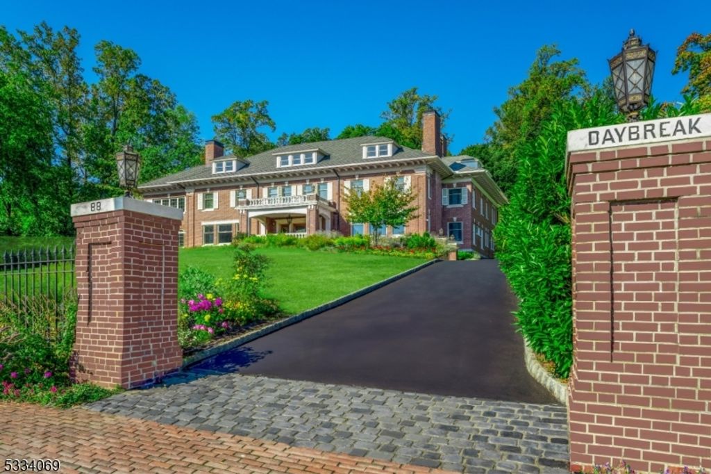 88 SOUTH MOUNTAIN AVE, Montclair Twp., NJ 07042