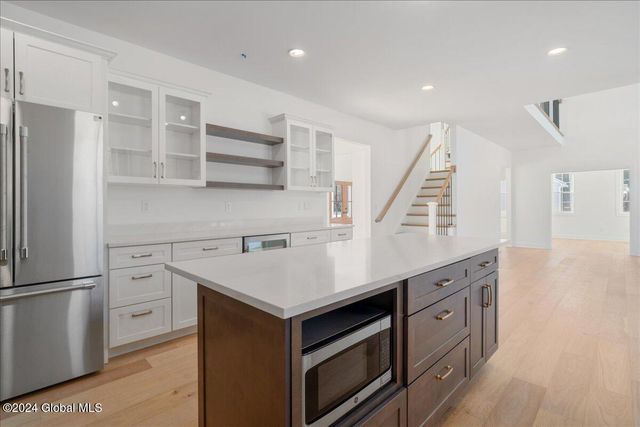 4 Brookhaven Court, Wilton, NY 12866