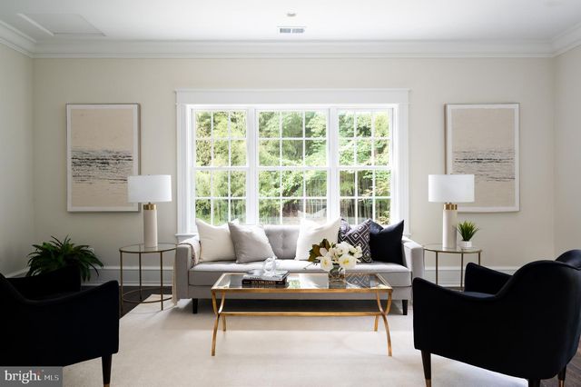 2913 UNIVERSITY TER NW, Washington, DC 20016