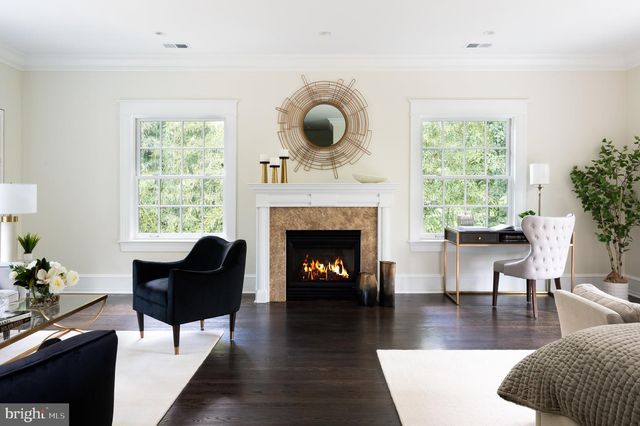 2913 UNIVERSITY TER NW, Washington, DC 20016