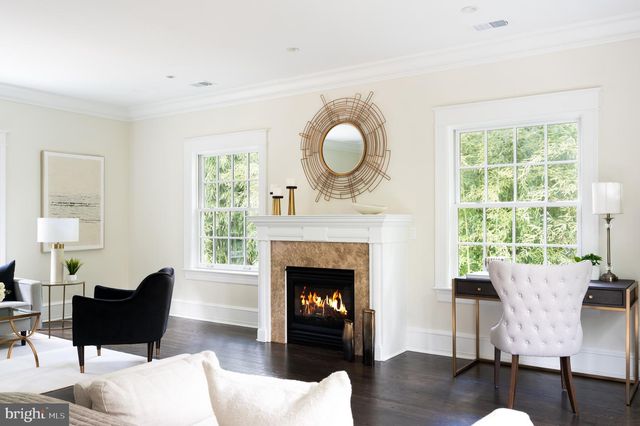 2913 UNIVERSITY TER NW, Washington, DC 20016