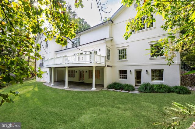 2913 UNIVERSITY TER NW, Washington, DC 20016