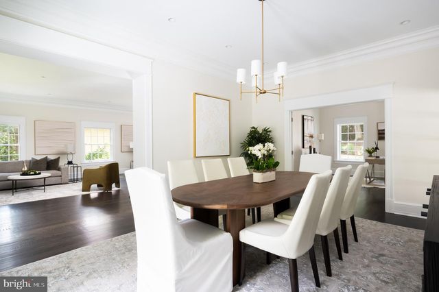 2913 UNIVERSITY TER NW, Washington, DC 20016