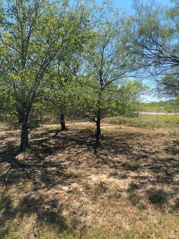 900 Coleman Street, Brownwood, TX 76801
