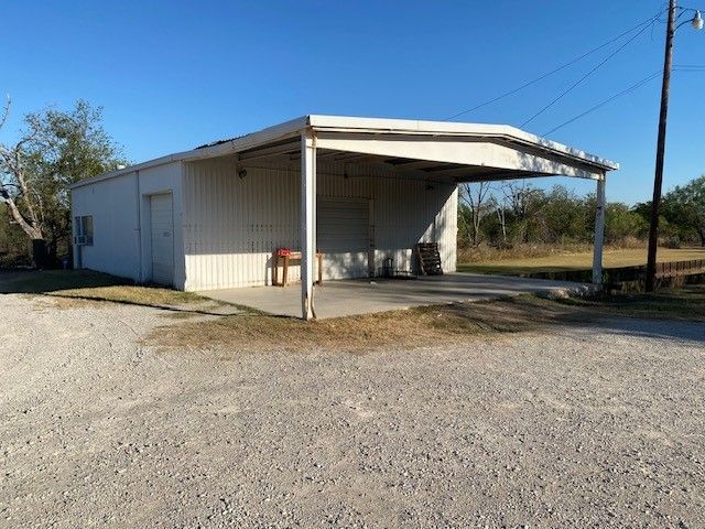 900 Coleman Street, Brownwood, TX 76801