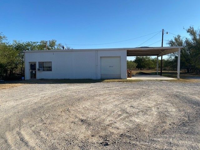 900 Coleman Street, Brownwood, TX 76801