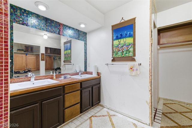 3040 Westwind Road, Las Vegas, NV 89146