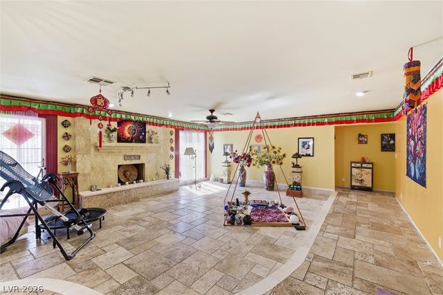 3040 Westwind Road, Las Vegas, NV 89146