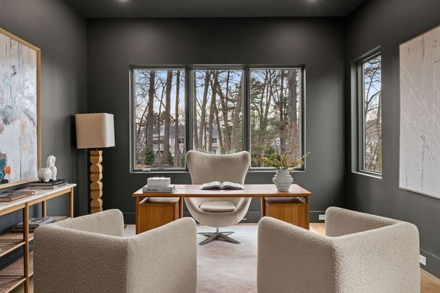 128 Charlemont, Newton, MA 02461