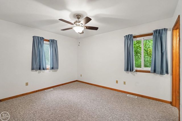 2040 WILLHITE Road, Waterford Twp, MI 48327