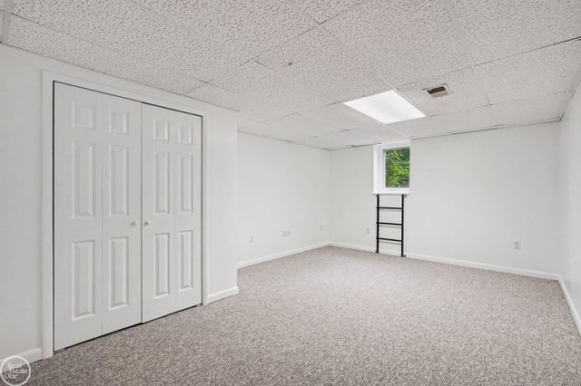 2040 WILLHITE Road, Waterford Twp, MI 48327