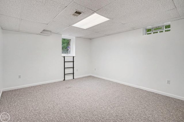 2040 WILLHITE Road, Waterford Twp, MI 48327