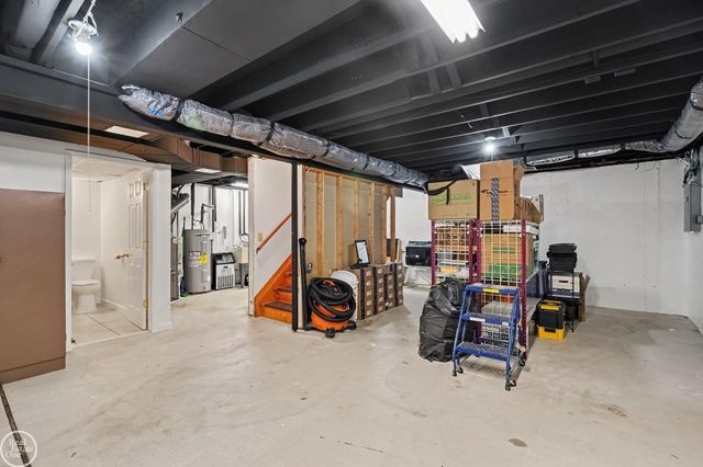 2040 WILLHITE Road, Waterford Twp, MI 48327