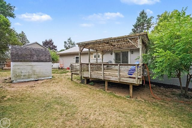 2040 WILLHITE Road, Waterford Twp, MI 48327