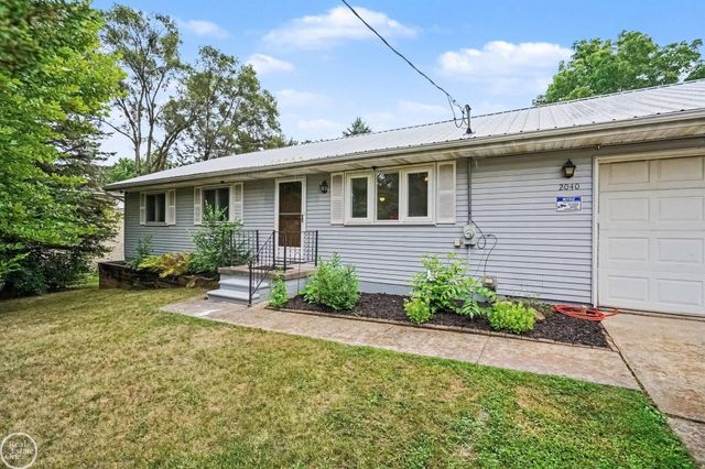 2040 WILLHITE Road, Waterford Twp, MI 48327