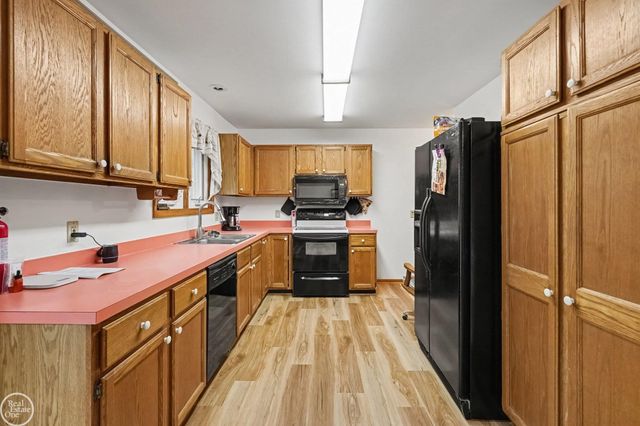 2040 WILLHITE Road, Waterford Twp, MI 48327