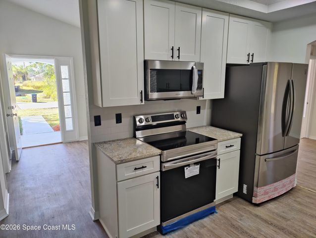 219 Aladdin Street NE, Palm Bay, FL 32907