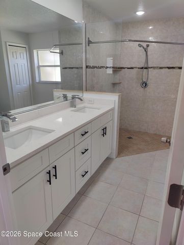 219 Aladdin Street NE, Palm Bay, FL 32907