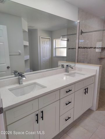 219 Aladdin Street NE, Palm Bay, FL 32907