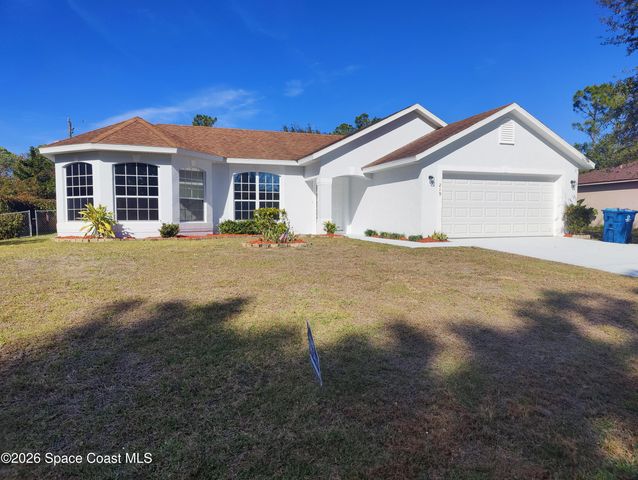 219 Aladdin Street NE, Palm Bay, FL 32907