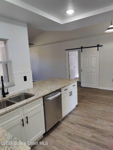 219 Aladdin Street NE, Palm Bay, FL 32907