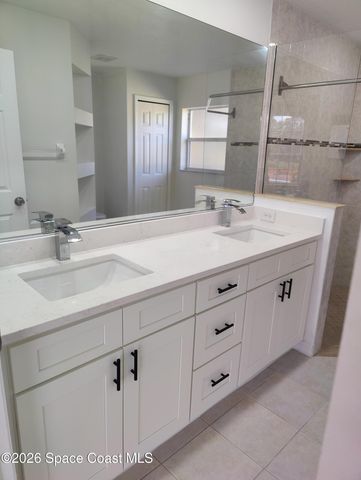 219 Aladdin Street NE, Palm Bay, FL 32907