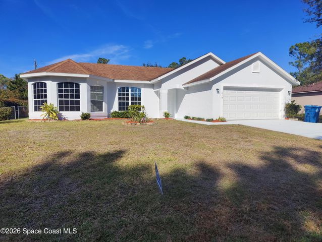 219 Aladdin Street NE, Palm Bay, FL 32907