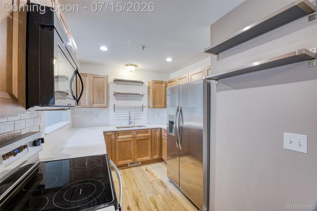 1159 Beaver Run, Troy, MI 48083