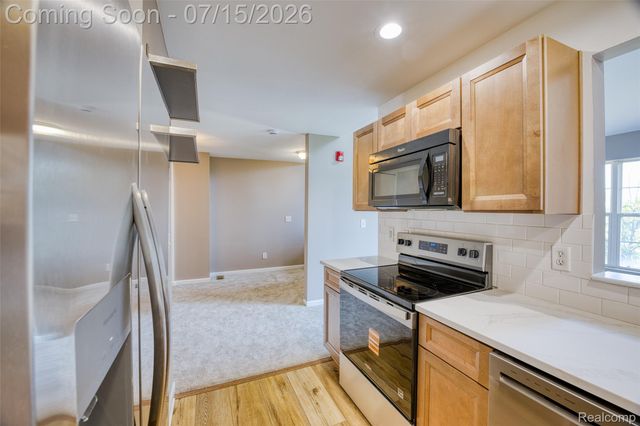 1159 Beaver Run, Troy, MI 48083