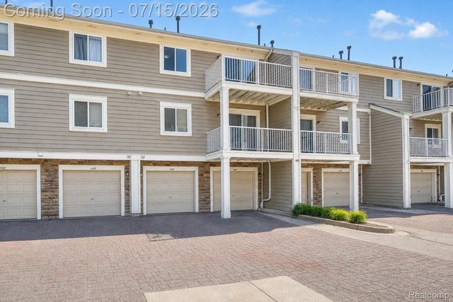 1159 Beaver Run, Troy, MI 48083