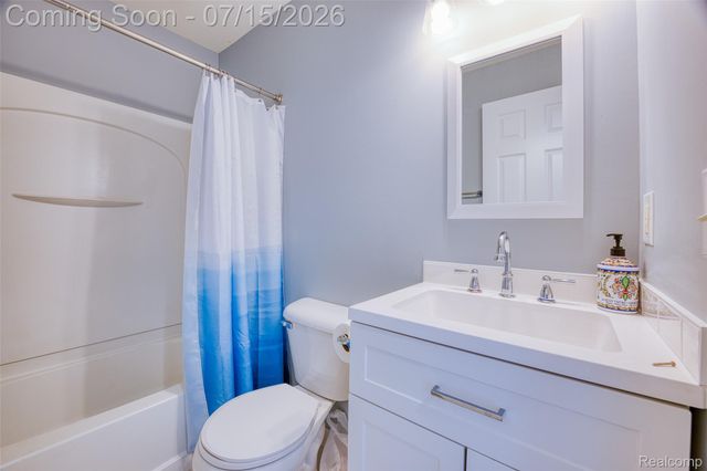 1159 Beaver Run, Troy, MI 48083
