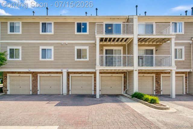 1159 Beaver Run, Troy, MI 48083