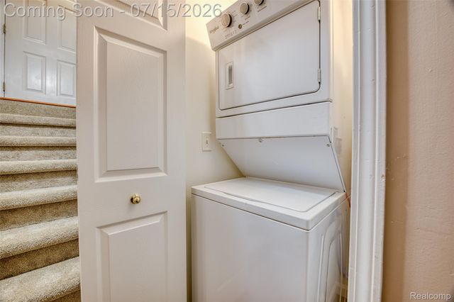 1159 Beaver Run, Troy, MI 48083