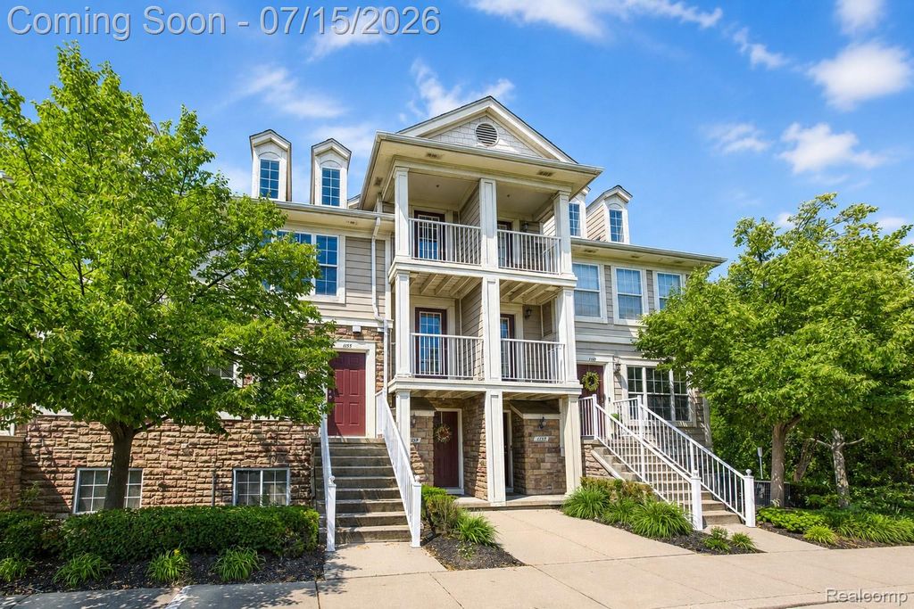 1159 Beaver Run, Troy, MI 48083