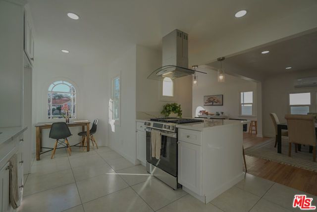 7806 S Denker Avenue, Los Angeles, CA 90047