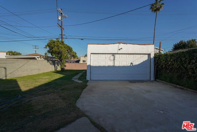 7806 S Denker Avenue, Los Angeles, CA 90047