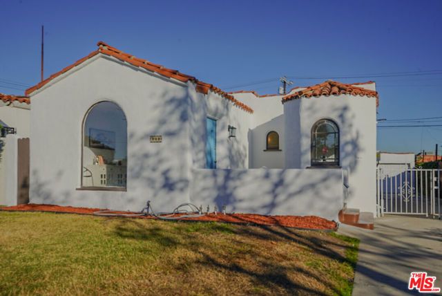 7806 S Denker Avenue, Los Angeles, CA 90047