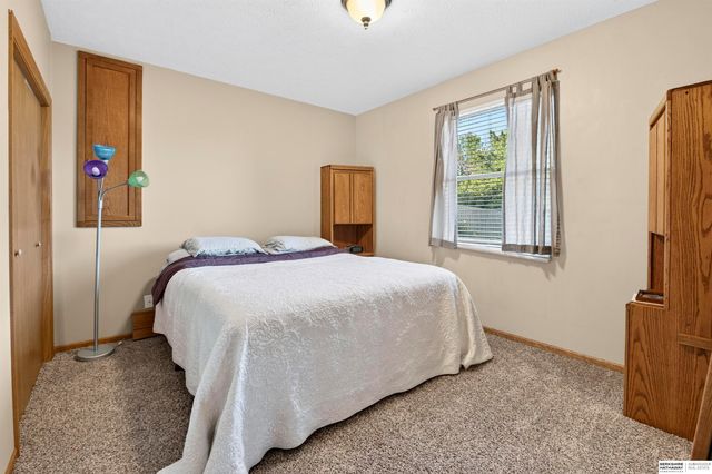 12525 S 217th Street, Gretna, NE 68028