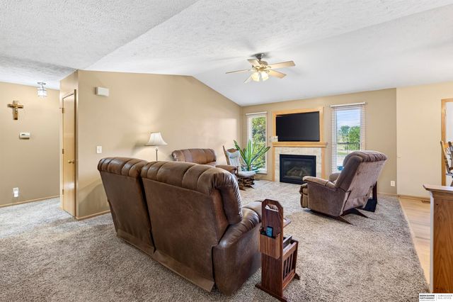 12525 S 217th Street, Gretna, NE 68028
