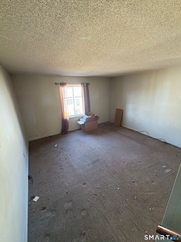 273 Derby Avenue 503, Derby, CT 06418