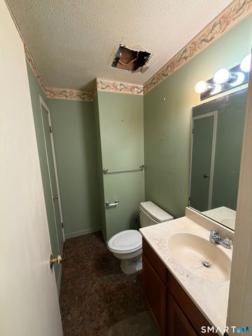 273 Derby Avenue 503, Derby, CT 06418