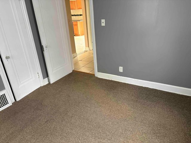 23404 Plum Hollow Street, Southfield City, MI 48033
