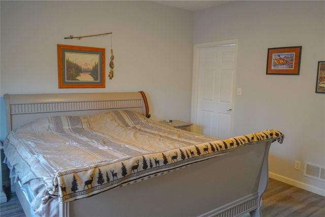 3728 Sunshine Street SW, Cedar Rapids, IA 52404