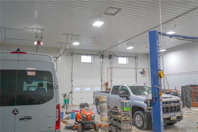 3728 Sunshine Street SW, Cedar Rapids, IA 52404