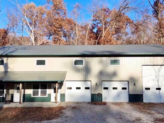 3728 Sunshine Street SW, Cedar Rapids, IA 52404