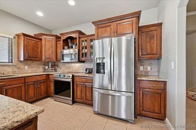 24383 E 145th Street S, Coweta, OK 74429