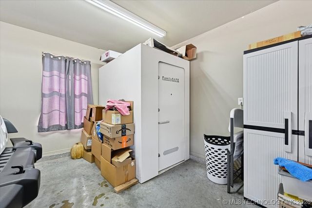 24383 E 145th Street S, Coweta, OK 74429