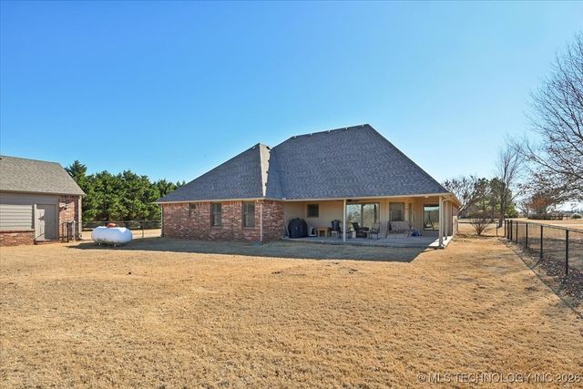 24383 E 145th Street S, Coweta, OK 74429